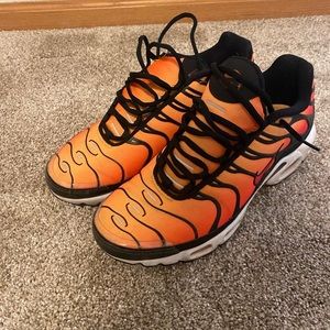 Used Nike Air Max Plus OG Size 10.5